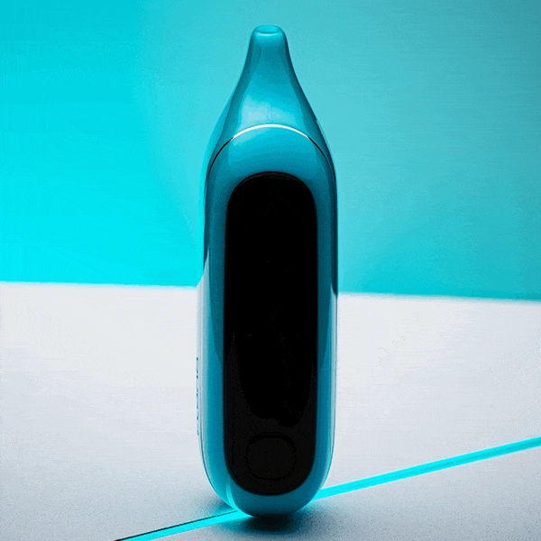 capricorn geekbar usb-c charging next to phone